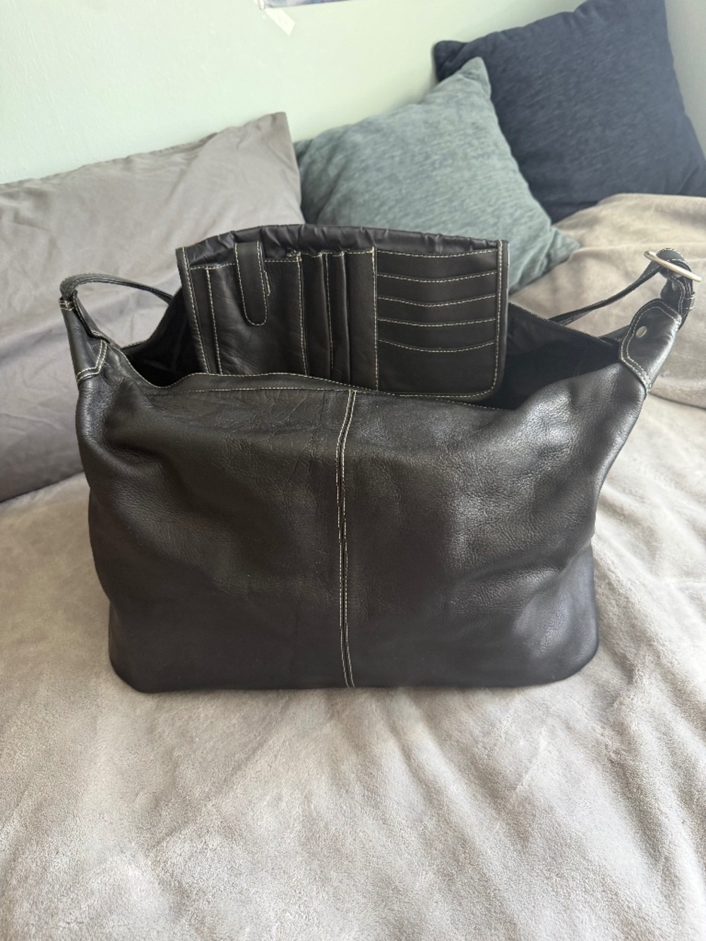 Men’s leather bag with wallet inside